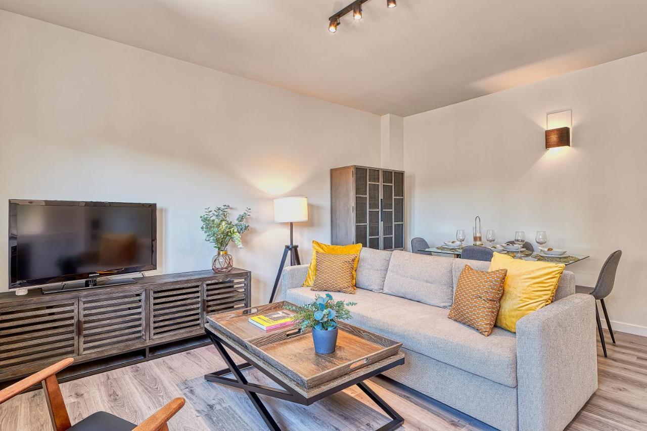 Apartamento AB Vialia Estación , Parking&Pool Málaga Exterior foto