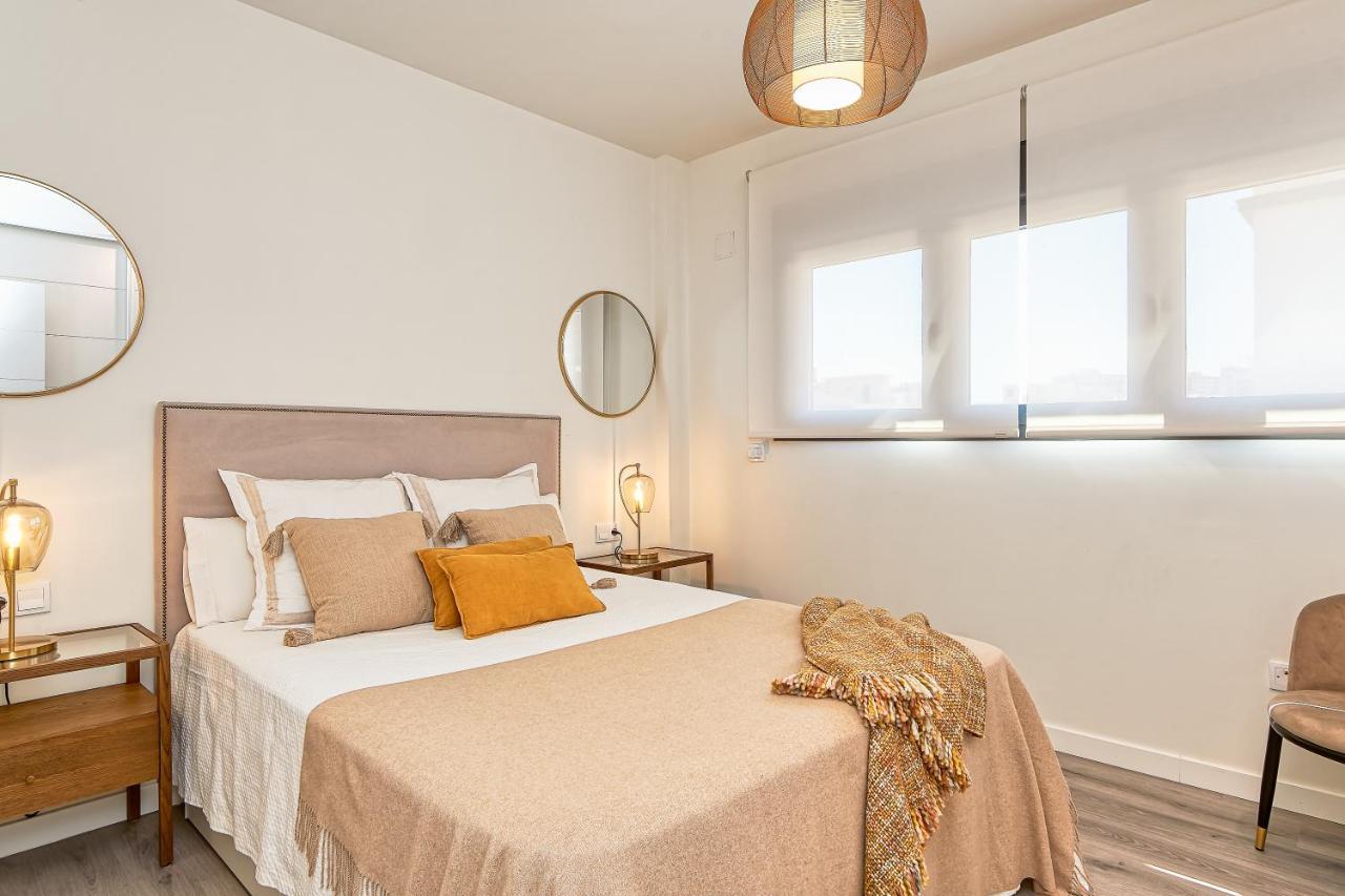 Apartamento AB Vialia Estación , Parking&Pool Málaga Exterior foto